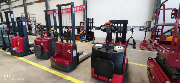 電動(dòng)液壓叉車出現(xiàn)電力故障的原因 電動(dòng)液壓叉車出現(xiàn)電力故障的原因